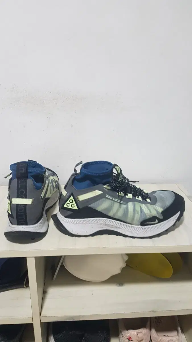 택포 255-260 정품 NIKE ACG 줌/리액트 쿠션 트레킹 등산화!